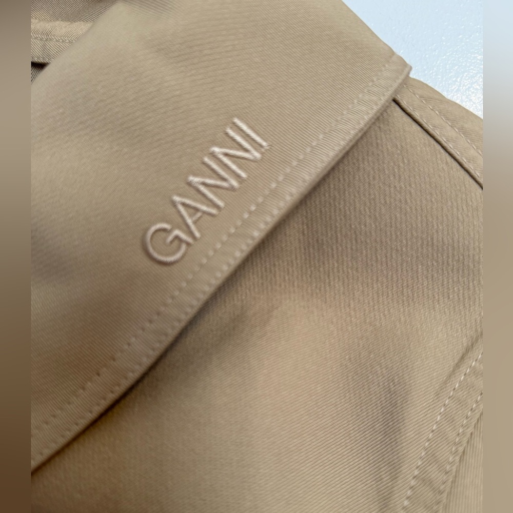 Ganni Beige Cropped Button Jacket - Picture 7 of 8